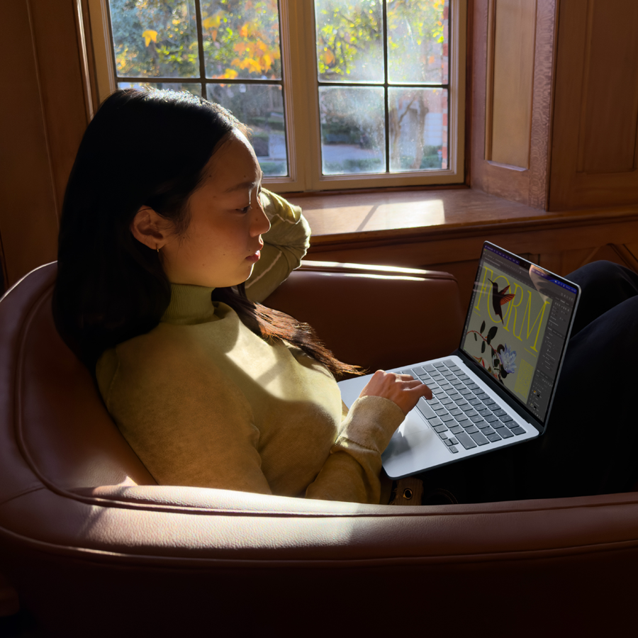 Apple MacBook Air 13.6"  Apple M5 (10C CPU/10C GPU), 16 GB, 1 TB, Starlight, 2026 — Image №7